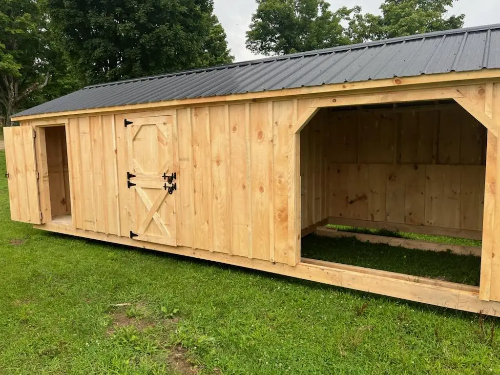 10X26 Amish-made Barn with a stall, run-in and tack feed room