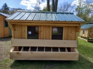 Amish 7x9 Chicken Coop with Green roof