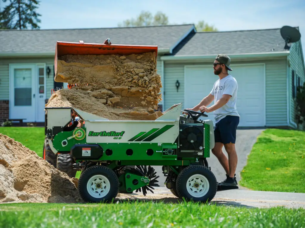 Easy to Fill Compost Spreader